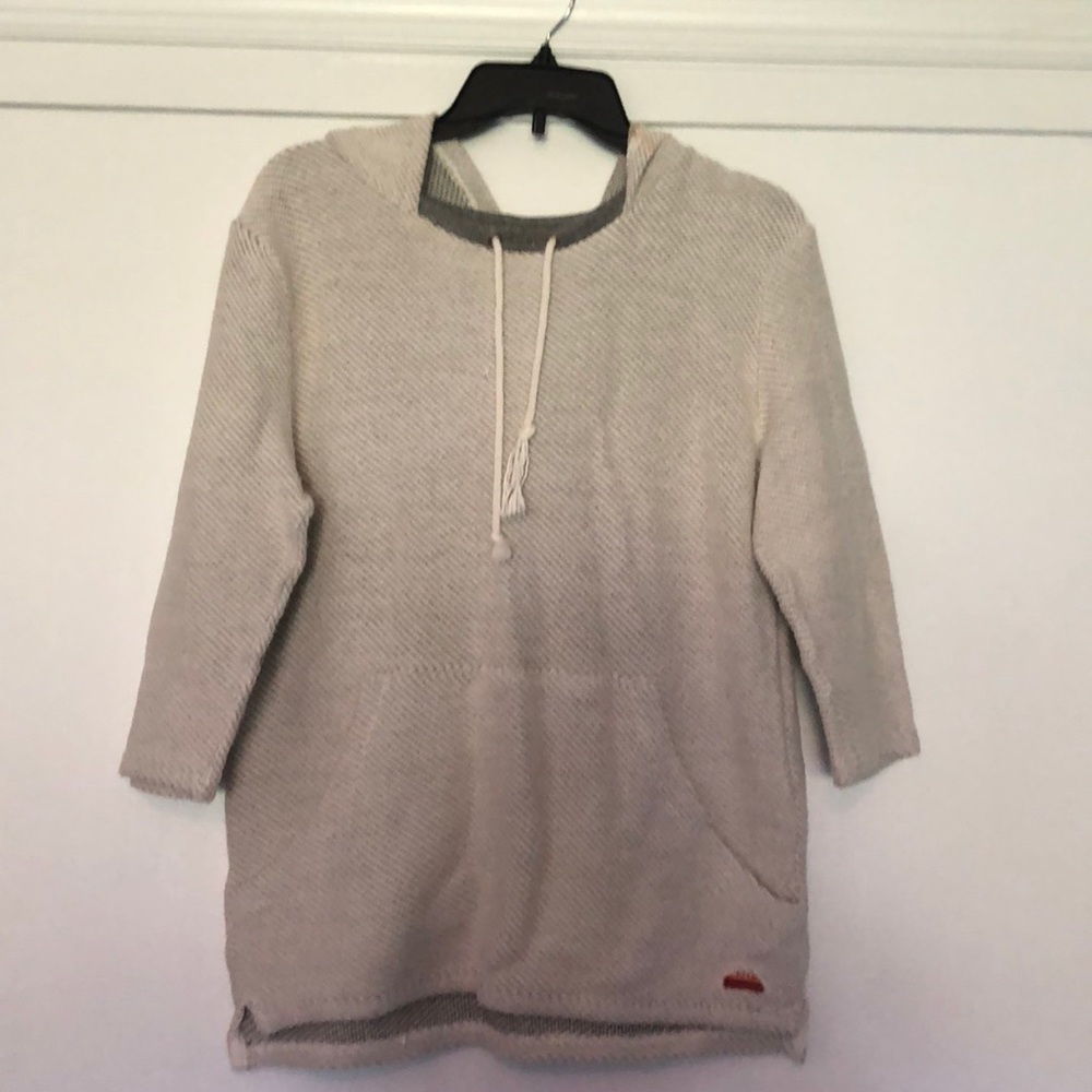 3/4 length ROXY Pullover (size small)